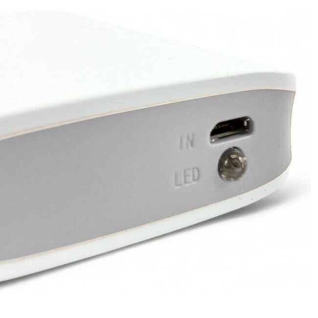 Мощна преносима батерия „Powerbank+“ 10000mAh - с 3 USB порта и фенерче