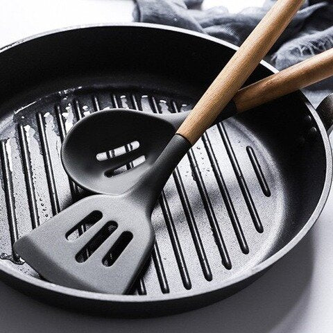 Професионален комплект „ChefMaster“ - 11 силиконови кухненски прибора с поставка